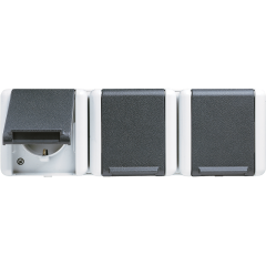 8230W Тройная  горизонтальная SCHUKO-розетка 16A 250V  ; для накладного монтажа IP44