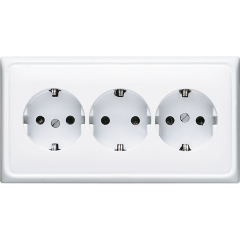 CD523WW Розетка тройная с заземлением для кабельканалов; белая