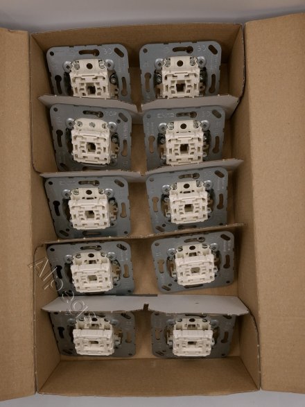 531-41U Кнопка. Одноклавишный механизм кнопок без фиксации