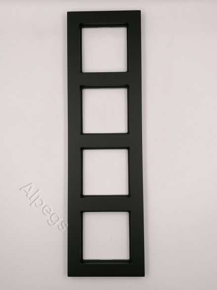 Jung A550 - Рамка 4-ая, цвет матовый черный A5584BFSWM