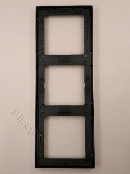 LSmetal Рамка 3-ная , алюм. AL2983