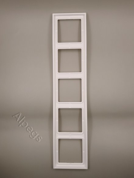 LS990 Рамка 5-местная, цвет Матовый белый LS985WWM