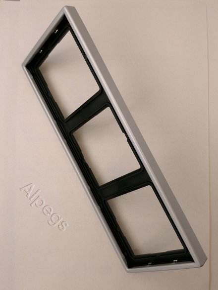 LSmetal Рамка 3-ная , алюм. AL2983