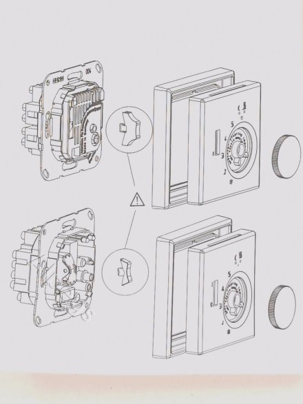 AFTR231PLSW Крышка для регулятора подогрева пола; черная. Артикул снят с производства. Замена артикул A1749BFSW
