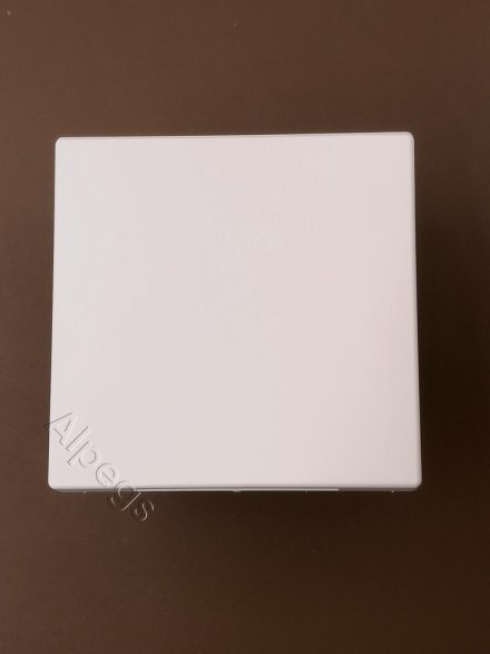 SCHUKO-розетка с крышкой цвет Матовый белый LS1520BFKLWWM