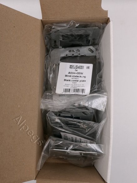 A594-0SW Крышка без отвертстий, черный