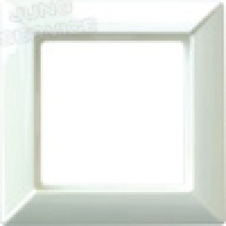 EP481WW Рамка 1-кратная для вертикальной и горизонтальной установки; белая