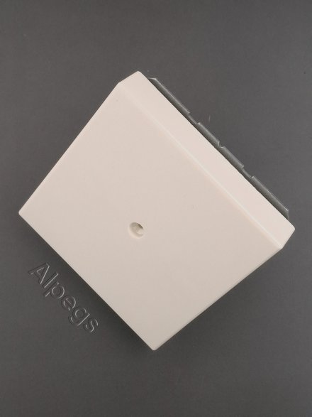 LS990A Подсоединитель провода с разгрузкой натяжения; слоновая кость