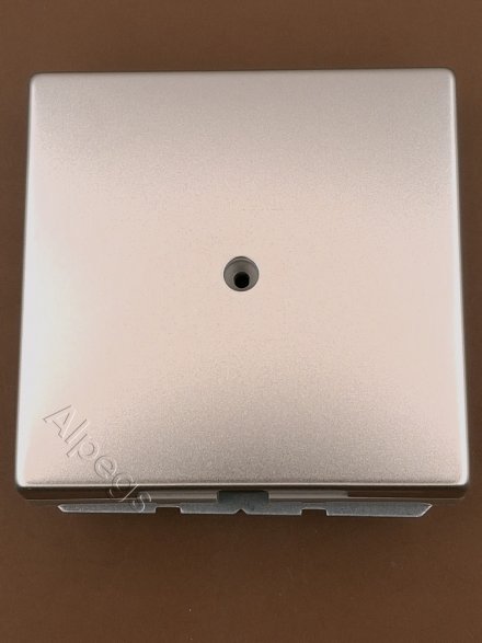 LSmetal Вывод кабеля, стальн. ES2990A