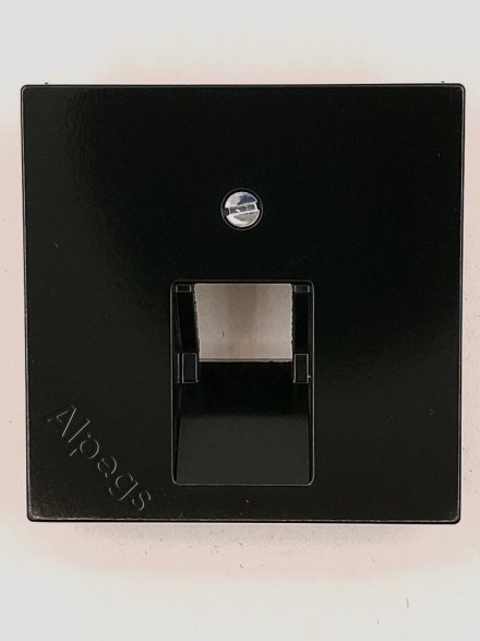A569-1PLUASW Крышка для одинарной розетки UAE; черная