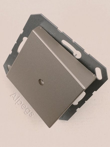 A590ACH Подсоединитель провода с разгрузкой натяжения; шампань