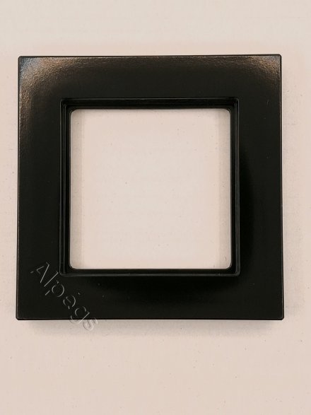 AC581SW Рамка 1-кратная; черная