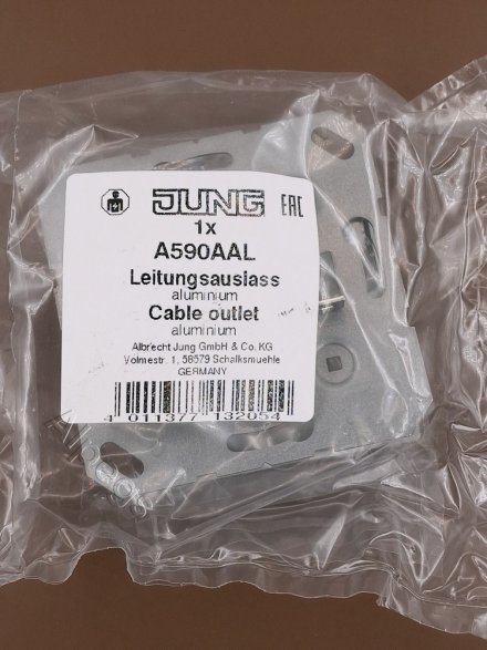 A590AAL Подсоединитель провода с разгрузкой натяжения; алюминий