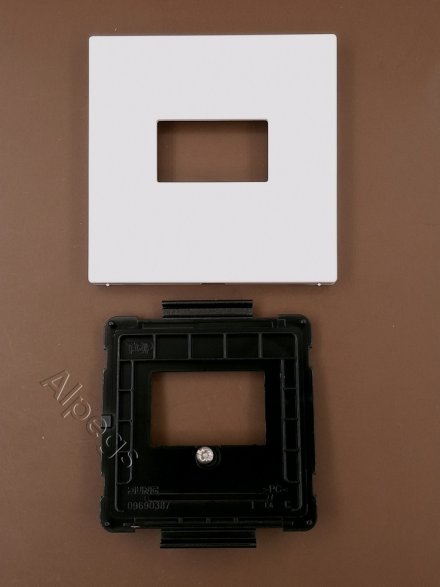 LS990 Накладка для USB-зарядных устройств без видимого винта, термопласт, белый LS1969USBWW