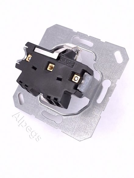 EcoProfi Розетка с крышкой 2К+З 16А 250В, бежевый EP1420KL