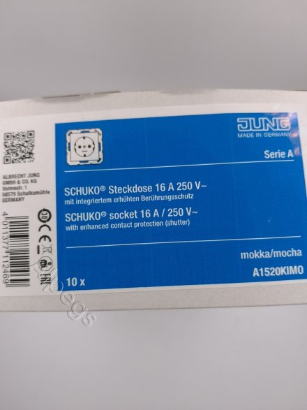 A1520KIMO Штепсельная розетка SCHUKO 16A 250V  с защитой от детей; термопласт; мокка