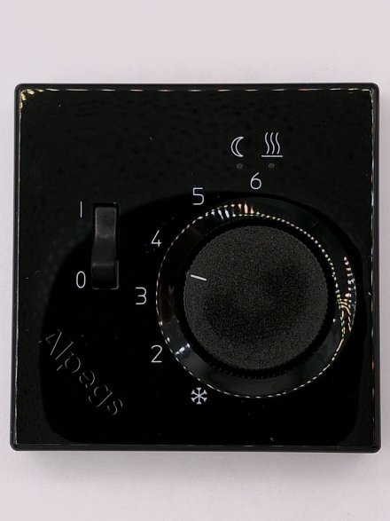 LSFTR231PLSW Крышка для регулятора подогрева пола; чёрная. Артикул снят с производства. Замена артикул  LS1749BFSW