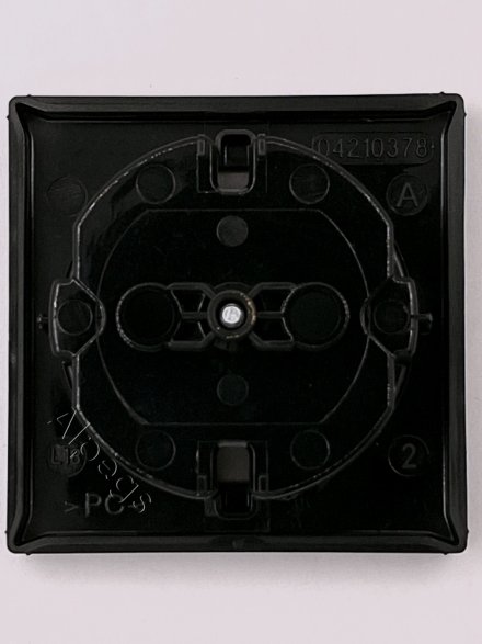 A500 Розетка 2К+З 16 А 250В , цвет матовый черный A1520BFSWM