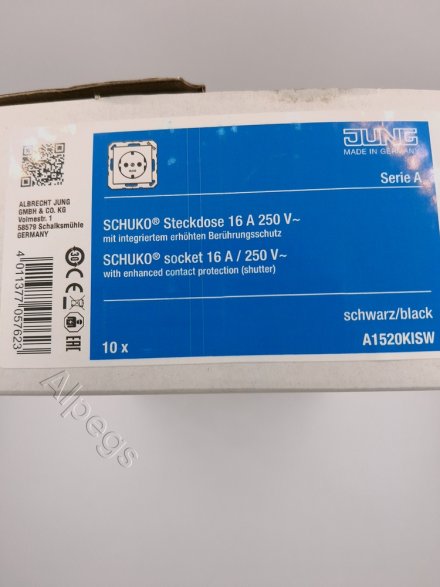 A1520KISW Штепсельная розетка SCHUKO 16A 250V  с защитой от детей; термопласт; черный