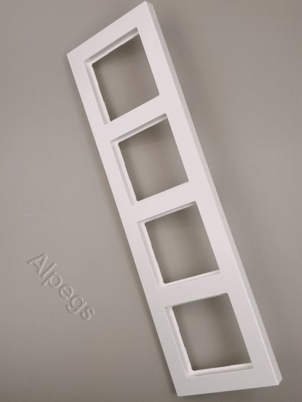 Jung A550 - Рамка 4-ая, цвет белый A5584BFWW