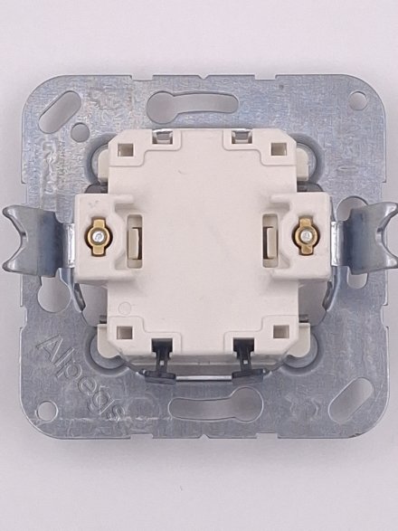 531U Кнопка 10AX 250V однополюсная с НО контактом