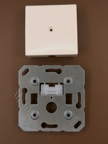 AS590A Подсоединитель провода с разгрузкой натяжения; слоновая кость