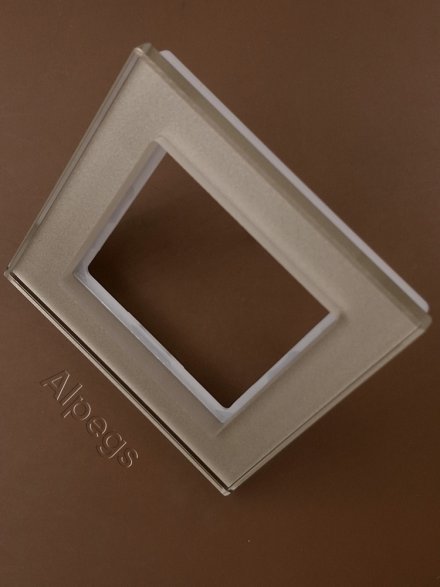 AC581GLCH Рамка 1пост, стекло шампань