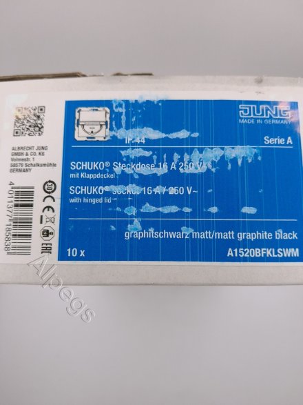 SCHUKO розетка с крышкой цвет матовый черный A1520BFKLSWM