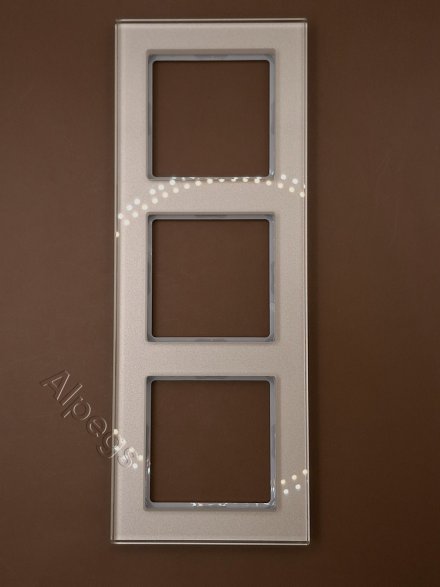 AC583GLCH A creation, Рамка 3поста, стекло шампань