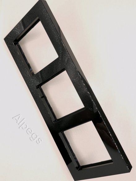 Jung A550 - Рамка 3-ая, цвет матовый черный A5583BFSWM