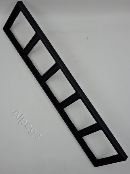 LS990 Рамка 5-местная, цвет матовый черный LS985SWM