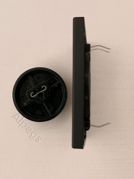 LS990 Накладка на мех-зм поворотн. диммера и потенциом., цвет матовый черный LS1940SWM