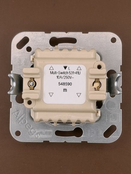 531-41U Кнопка. Одноклавишный механизм кнопок без фиксации