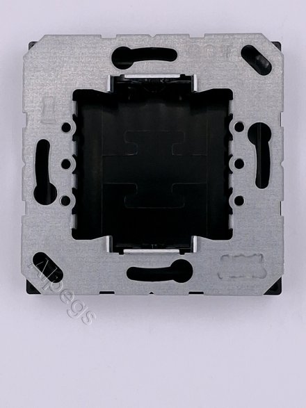 LS994BSW Крышка без отверстий для произвольных вырезов; черная