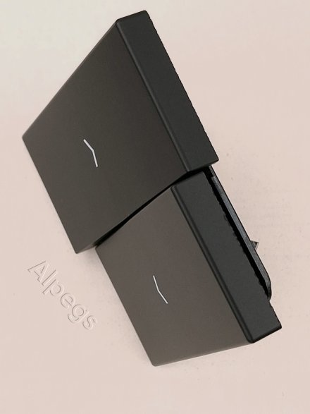 LS990 Клавиша 2-ная со стрелками вверх/вниз, цвет матовый черный LS995PSWM