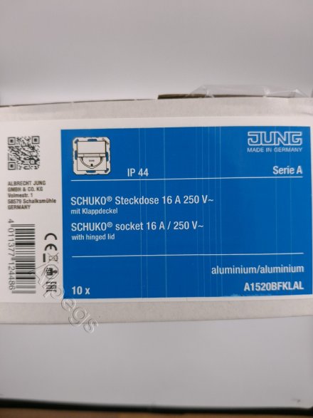 Штепсельная розетка SCHUKO 16A 250V~ с крышкой; термопласт; алюминий, A1520BFKLAL