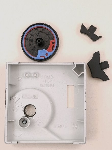 A500 Накладка для мех-зма терморегулятора пола с выкл. FTR 231 U, черный матовый AFTR231PLSWM. Артикул снят с производства. Замена артикул A1749BFSWM