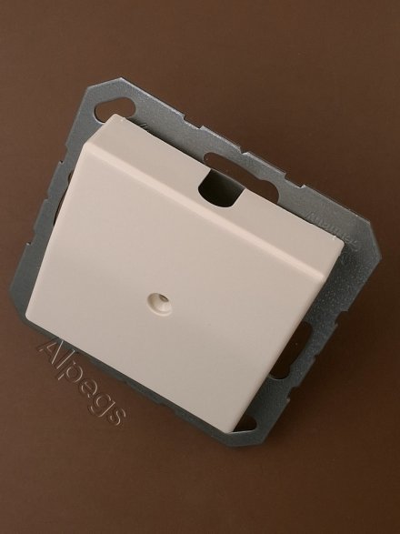 AS590A Подсоединитель провода с разгрузкой натяжения; слоновая кость