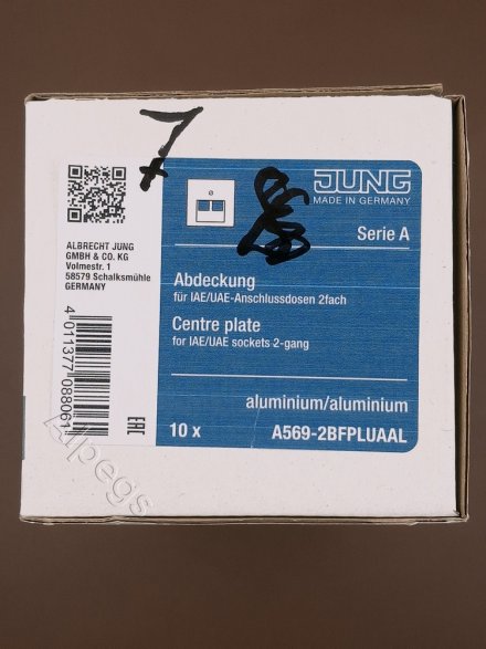 A569-2BFPLUAAL Крышка для модульных гнезд; алюминий