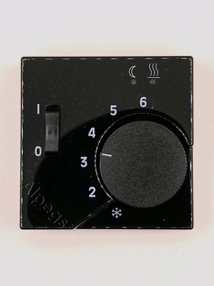 AFTR231PLSW Крышка для регулятора подогрева пола; черная. Артикул снят с производства. Замена артикул A1749BFSW