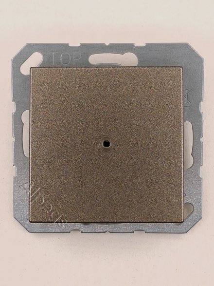 A590AMO Подсоединитель провода с разгрузкой натяжения; мокка