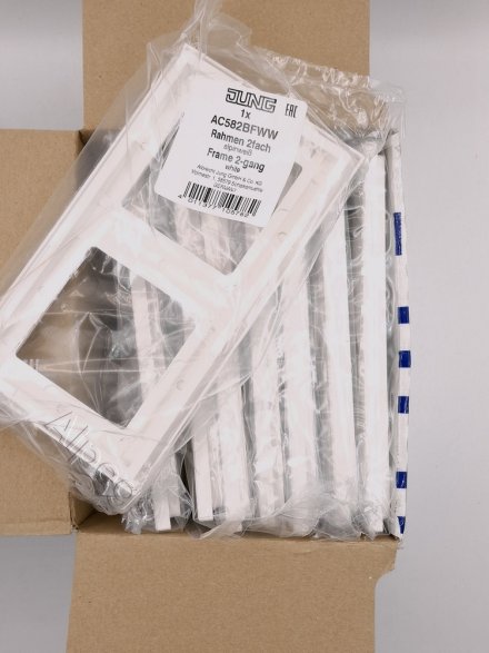 Рамка двойная, для горизон./вертик. монтажа Jung A Creation, белый глянцевый, AC582BFWW