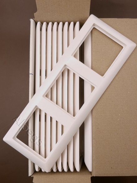 AS583WW Рамка 3-кратная для вертикальной и горизонтальной установки; белая