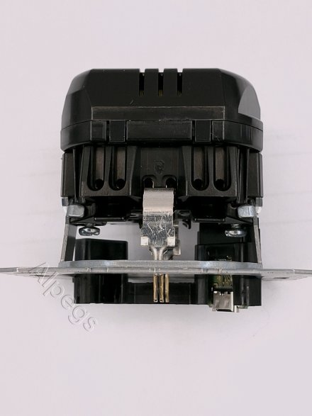 Розетка 2К+З 16А 250В, с разъемом USB Typ C A1520-18CWW