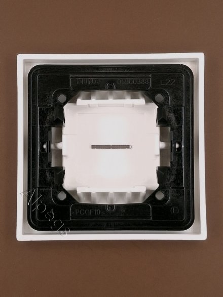 LS990KO5WW Клавиша для выключателя с подсветкой; белая