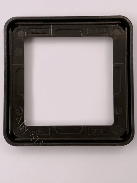 CD581BR Рамка для вертикальной и горизонтальной установки, однократная, коричневая