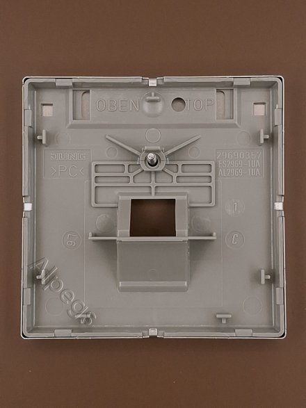 LSmetal Накладка для комп. розетки 1хRJ45, стальн. ES2969-1UA