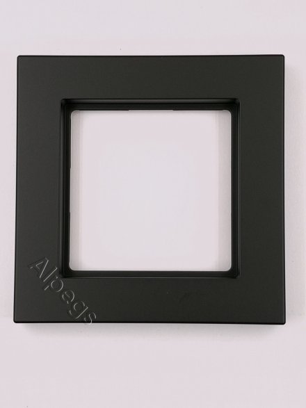 Jung A550 - Рамка 1-ая, цвет матовый черный A5581BFSWM