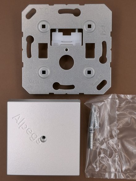 A590AAL Подсоединитель провода с разгрузкой натяжения; алюминий