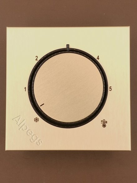 Крышка для регулятора подогрева пола; Металлическое исполнение, латунь Classic, ME 1749 C